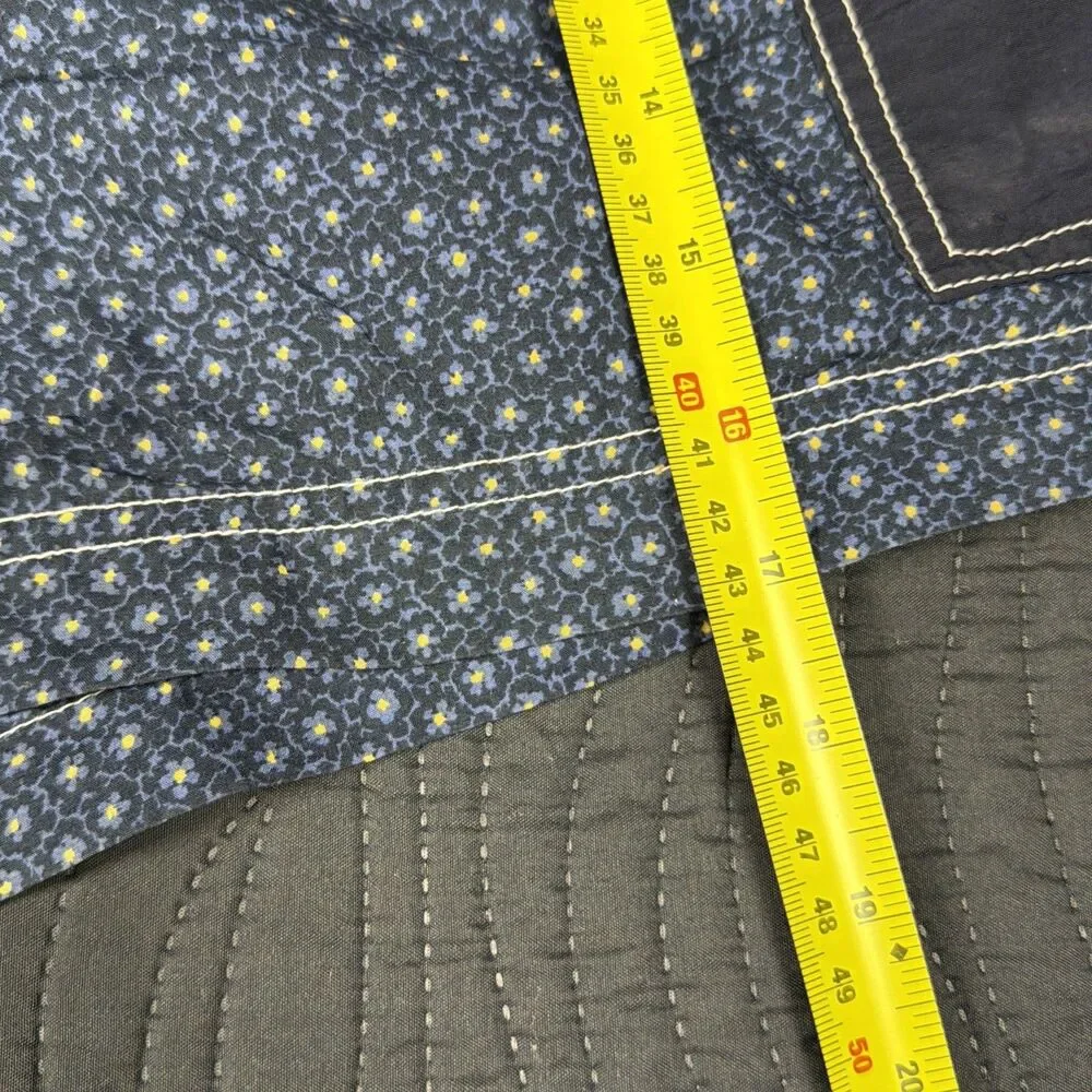 Tommy Hilfiger Men's Swim Trunks Medium Blue Floral Print Mesh Lined Board Short
